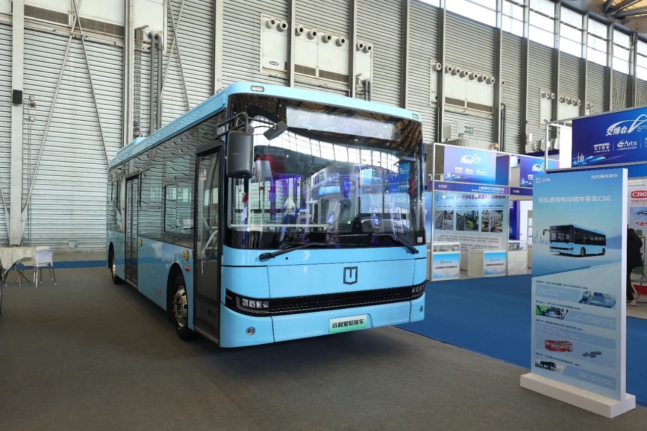 科技驅(qū)動(dòng) 智能未來 吉利星際首款智能駕駛導(dǎo)覽車亮相2024上海國(guó)際客車展(圖7)